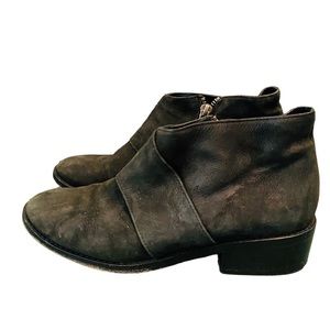 Eileen Fisher Moto Ankle Boots Size 8 Black Suede Leather Side Zip Almond Toe